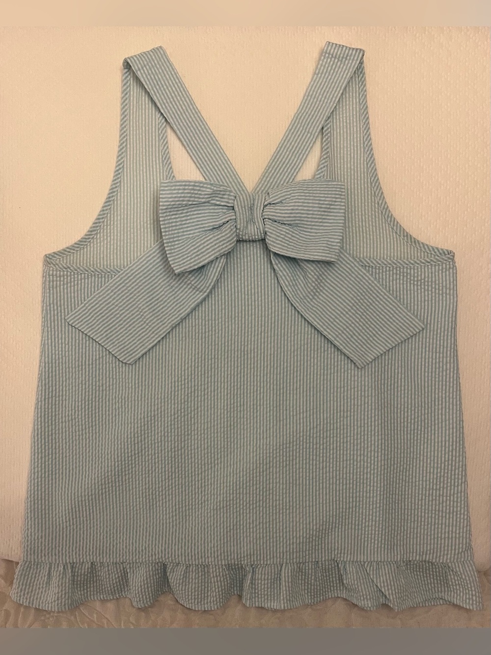 Blue & White Seersucker Ruffle Hem Tank Top with bow size Medium